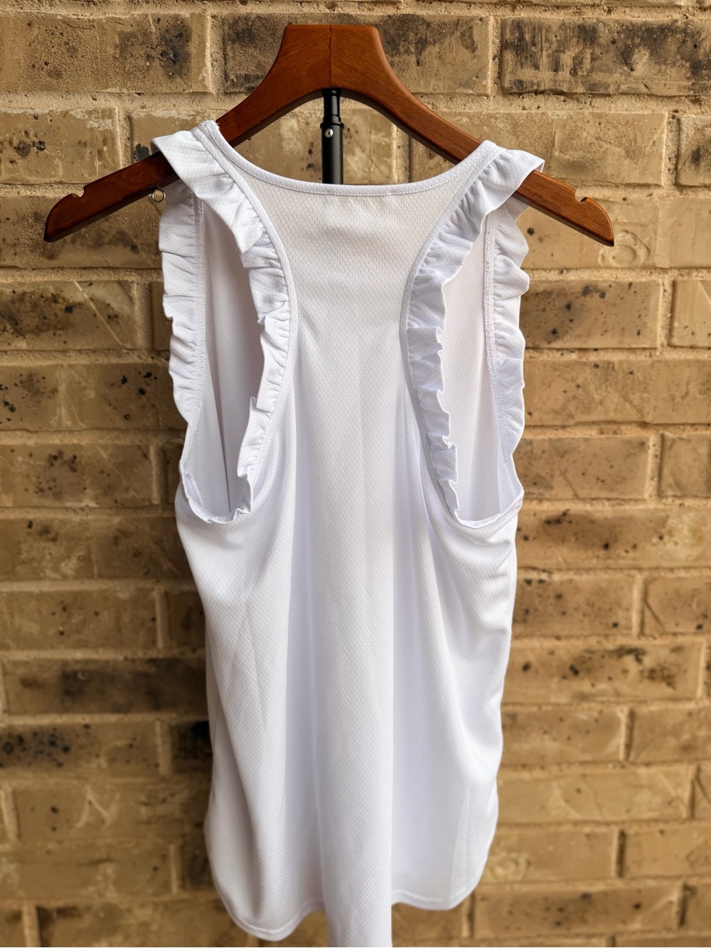 SSYS the label Women’s White Ruffle Racerback Active Tank Top Size XS - Picture 5 of 10